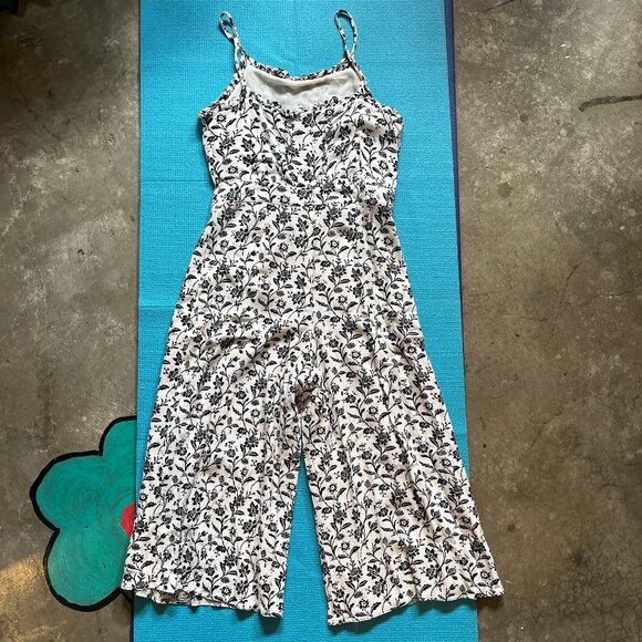 Romper - Picture 4 of 5